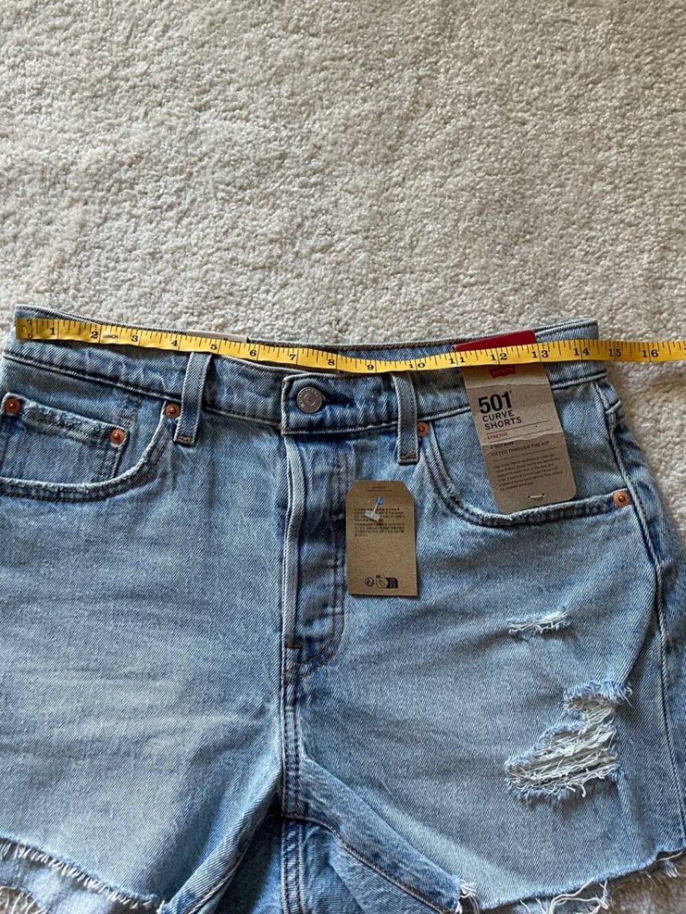 NWT Levi's 501 Mid Rise Curve Stretch Women’s Shorts Size 30 - Picture 6 of 10